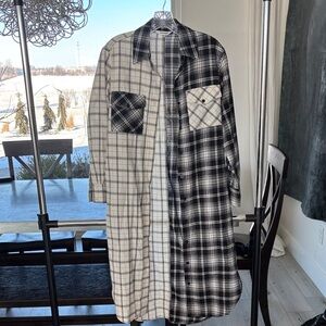 Steve Madden Black and White Plaid Button Down Shirt